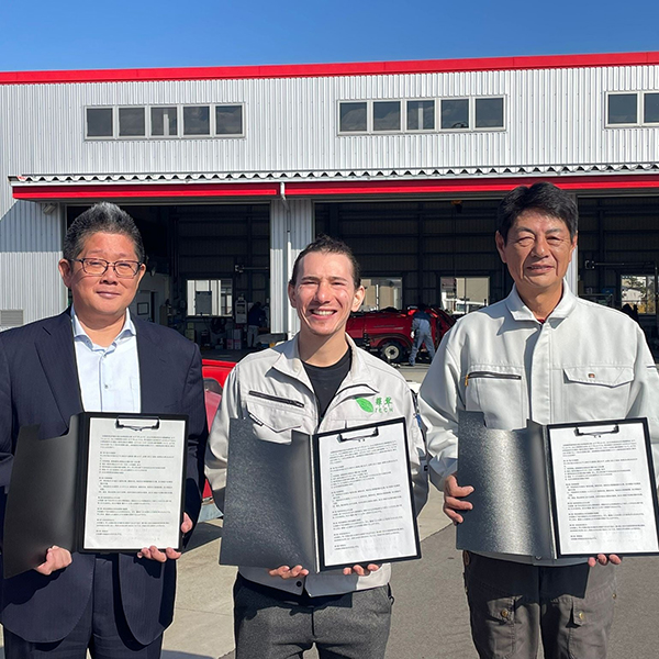 Kisui TECH, JA Zen-Noh Aomori, and Sotokawa Nouki Form Three-Way Partnership to Strengthen Sales and Adoption System for 'Adam' in Aomori Prefecture