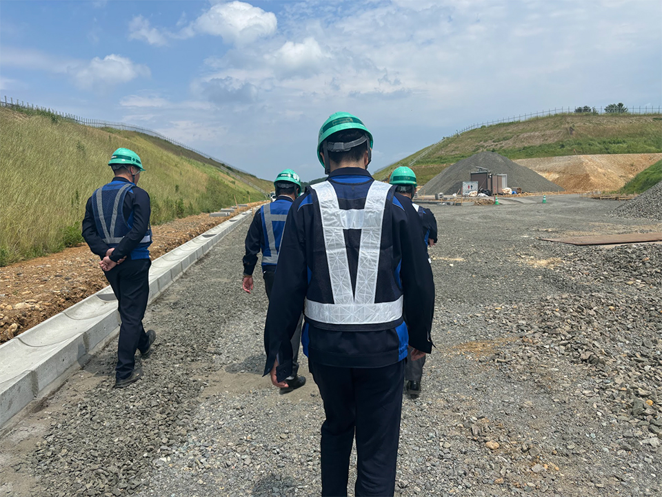 Checking current conditions and fieldwork at a construction site