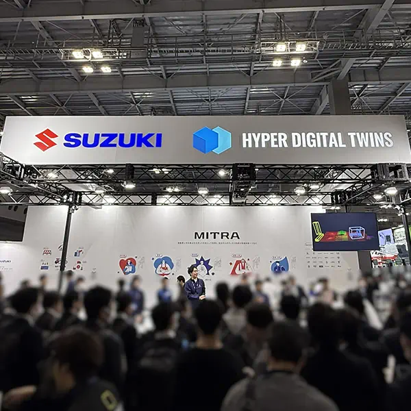 「一人称視点」から「俯瞰視点」へ――ハイパーデジタルツインが挑む、ロボット自動走行の革新