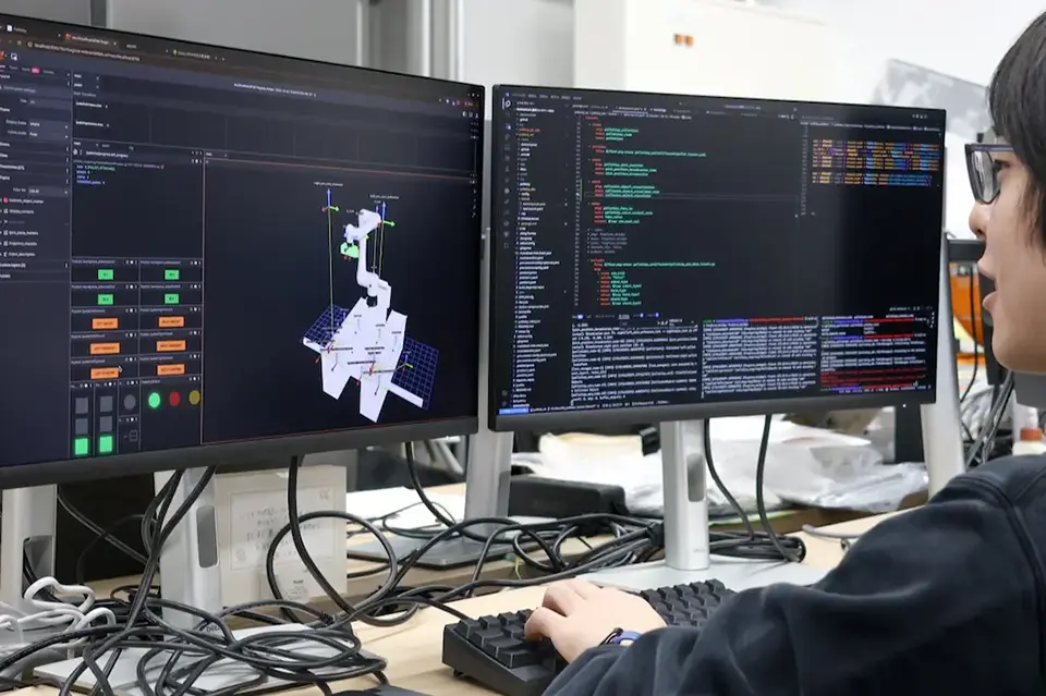 ロボット開発の様子